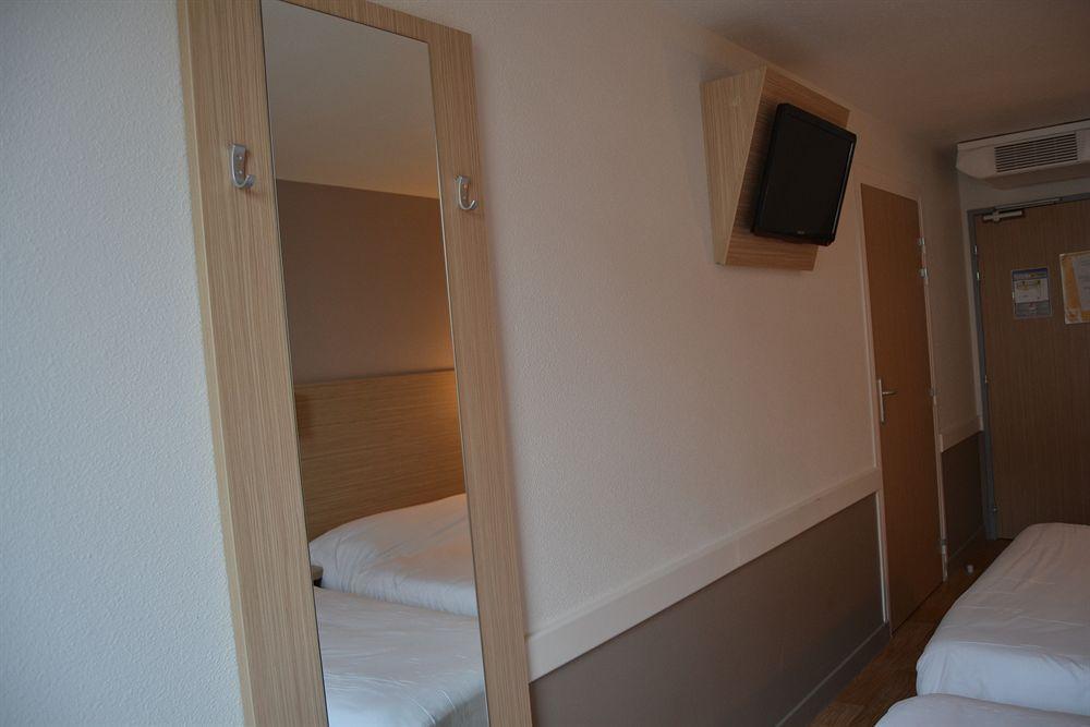 Hotel Premiere Classe Lyon Sud - - Pierre Benite Irigny
